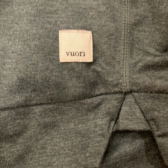 Vuori halo hoodie - Picture 2 of 8